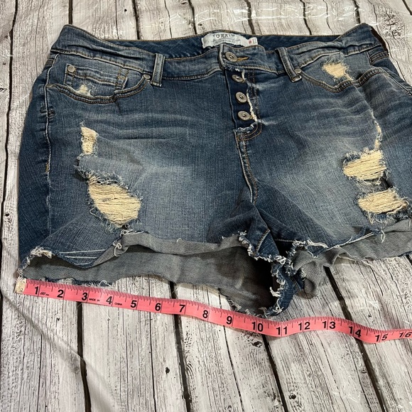 Torrid Denim Shorts - Picture 3 of 6